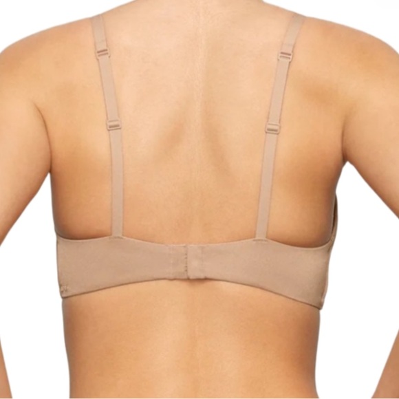 Skims wireless form lightly lined bra - Picture 2 of 7